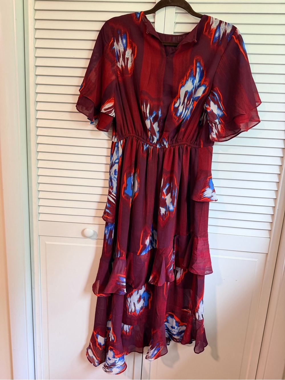 Women's Burgundy Floral Midi Dress with Ruffle Tiers - Picture 2 of 3